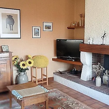 Prázdninový dům Charmante Maison Pres De La Foret De Chataigniers